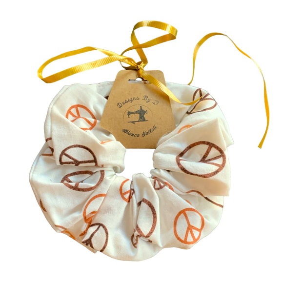 Handmade brand new peace scrunchie - Picture 1 of 1